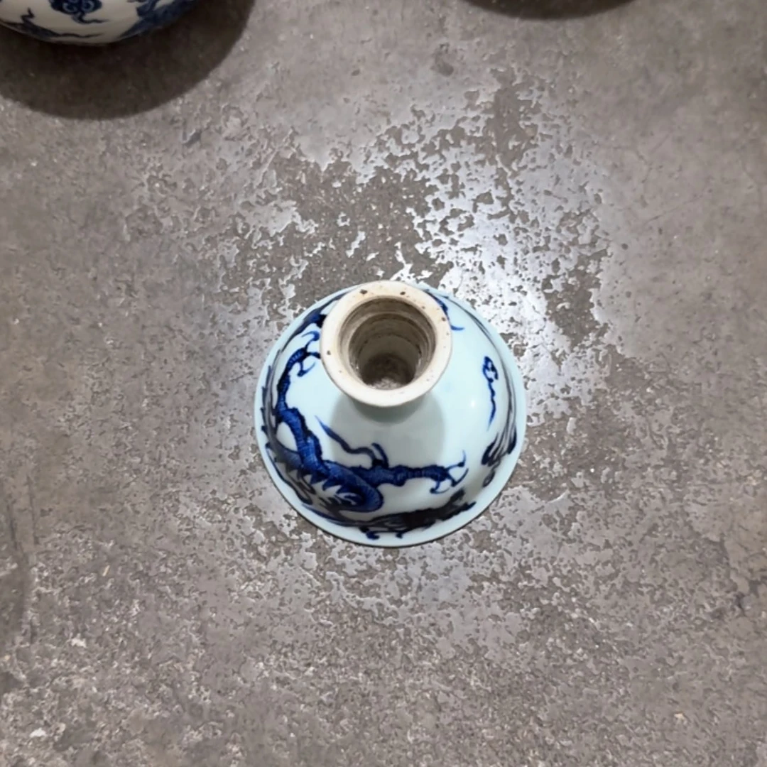 【闪购商品】爱****仔青花龙纹高足杯直径十公分