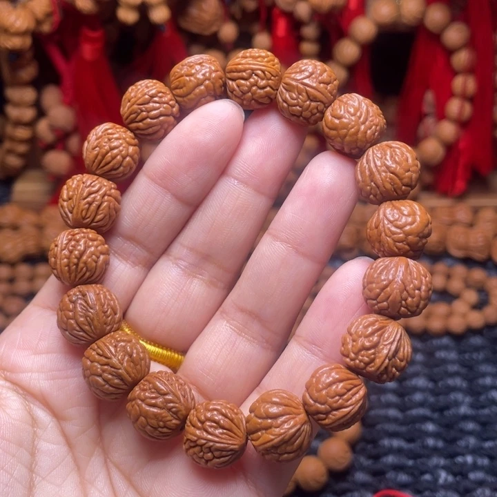 木质类龙纹桃枭挂件