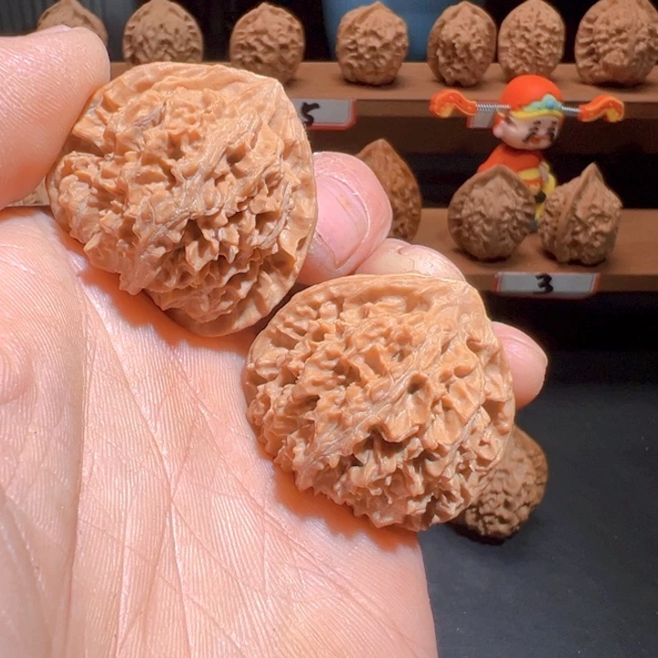 吊坠文玩核桃刺头