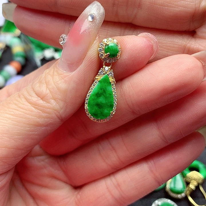 翡翠颈饰银S925镶嵌翡翠