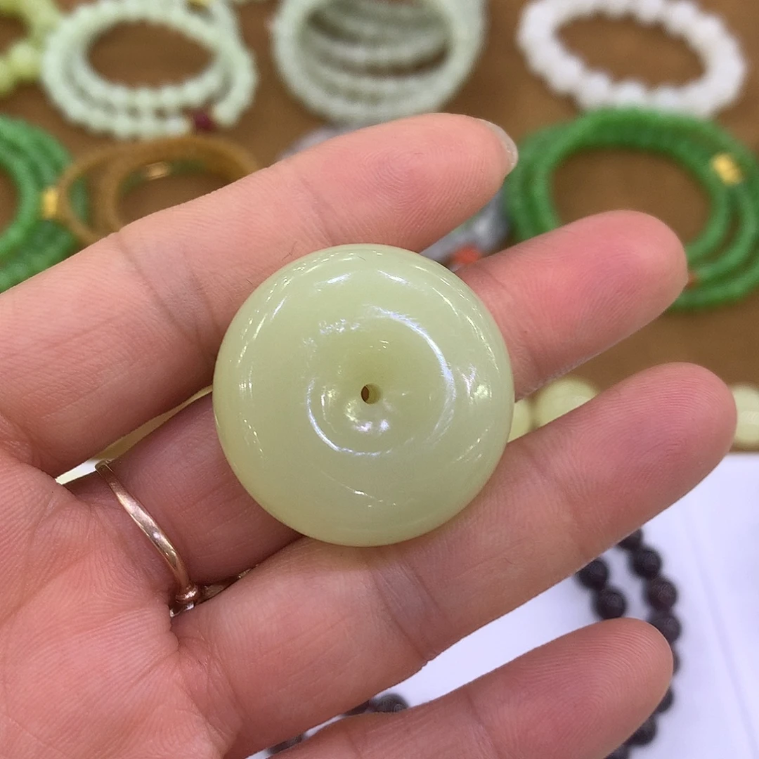 和田玉（糖玉）未镶嵌手链