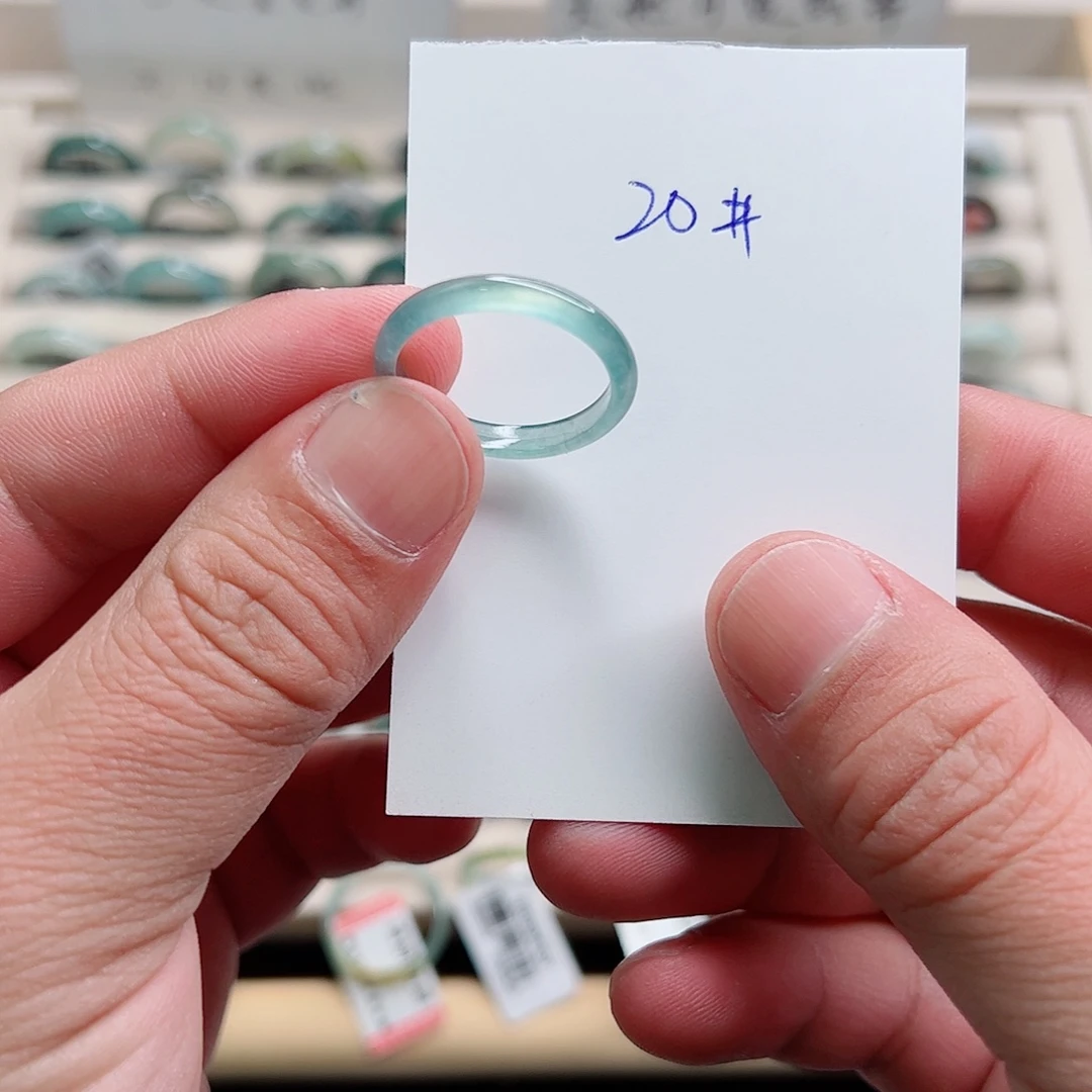 翡翠未镶嵌戒指翡翠