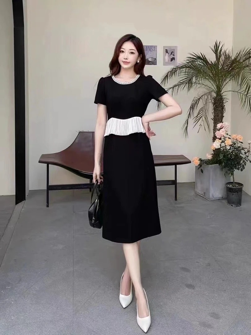 夏季新款圆领钉珠撞色修身拼接荷叶褶皱连衣裙933