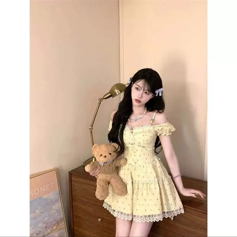 法式套头夏季吊带短裙拼接大码连衣裙显瘦碎花短款纯欲7921