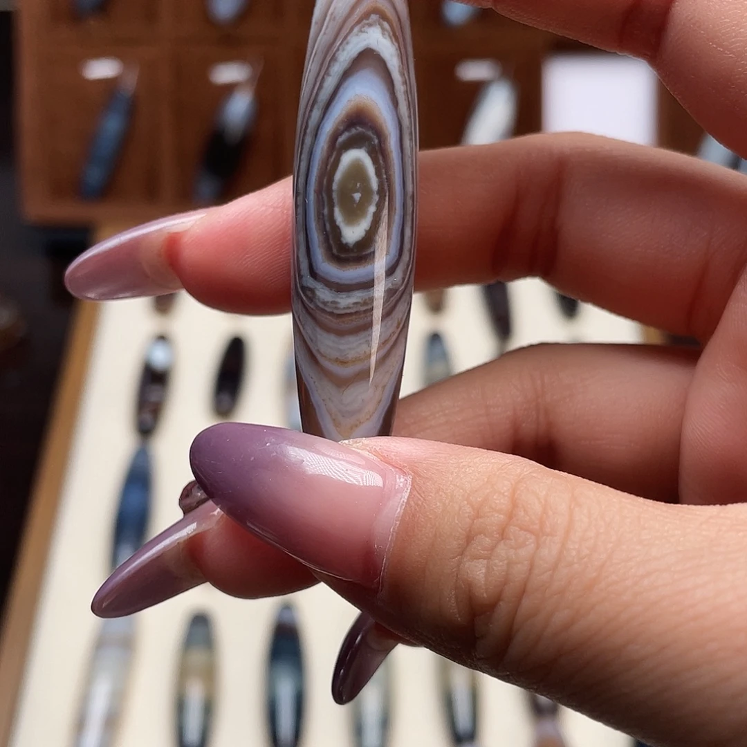 本***样玛瑙/玉髓未镶嵌颈饰