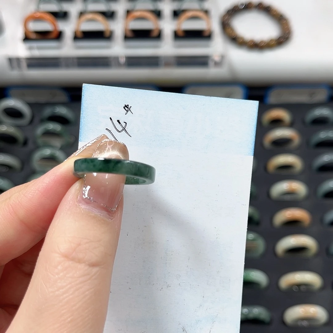 未镶嵌戒指翡翠翡翠戒圈