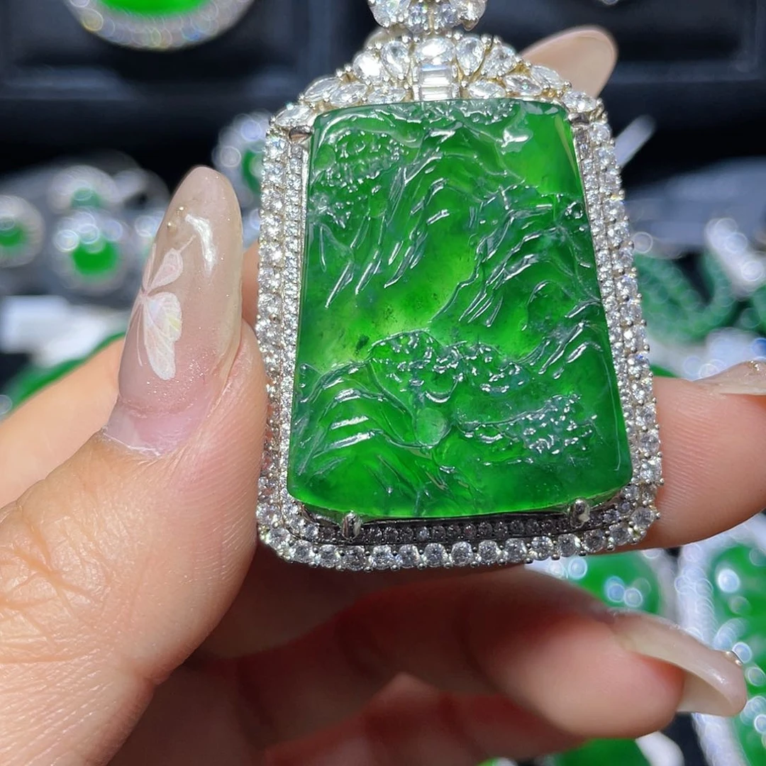 翡翠颈饰银S925镶嵌翡翠