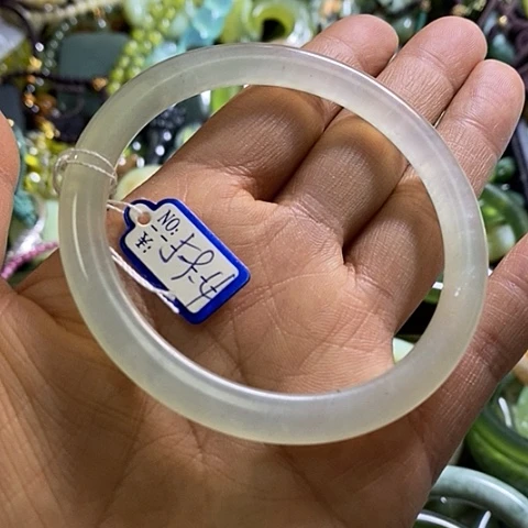 岫玉手镯未镶嵌59-60口径