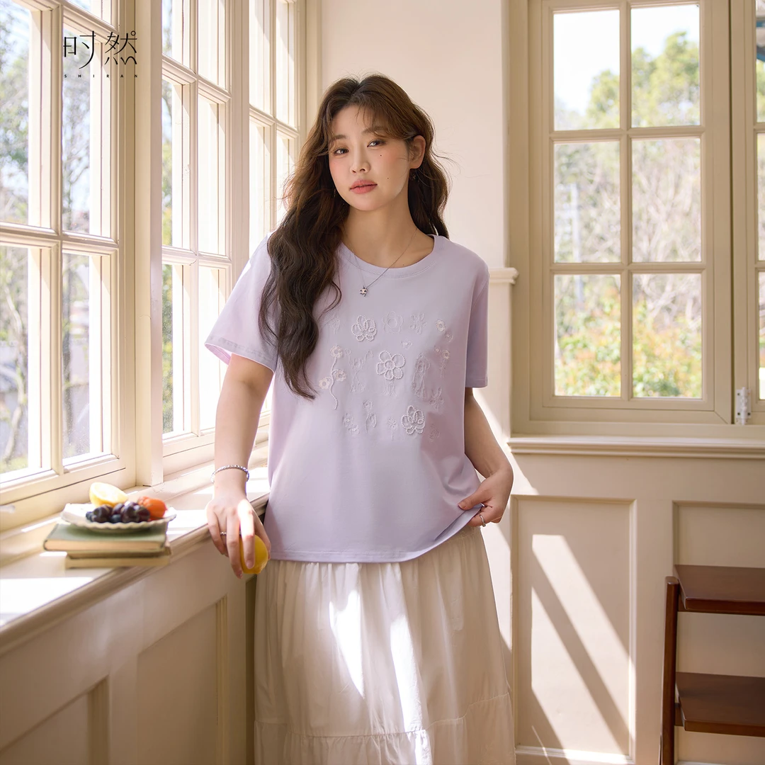 时然【紫绣清韵】微胖大码女装夏宽松简约圆领透气亲肤紫色刺绣t恤