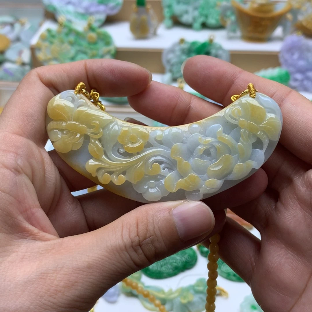 翡翠未镶嵌颈饰翡翠