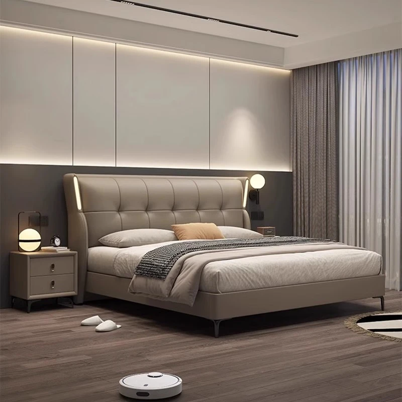 轻奢现代真皮床主卧双人床简约1.5m婚床软包床高端大气灯带床极简