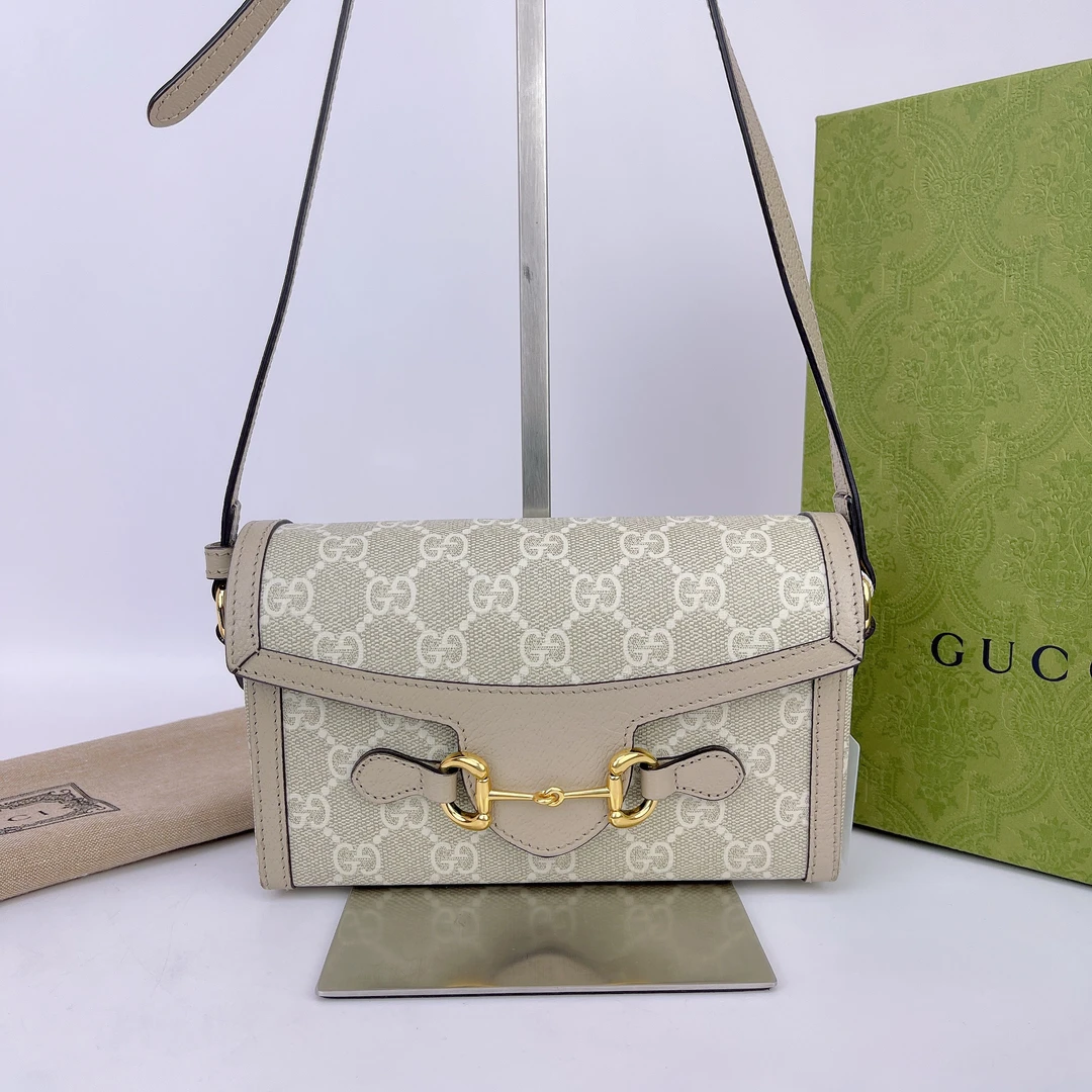 95新 GUCCI/古驰 古驰 米色老花单肩包底长18 D576