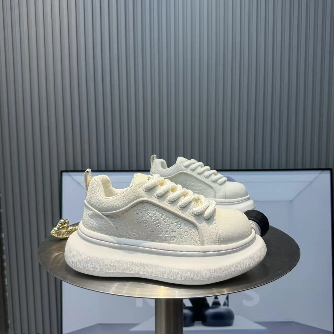 秋时尚低帮运动休闲鞋ins时尚休闲鞋休闲春季秋季厚底男士