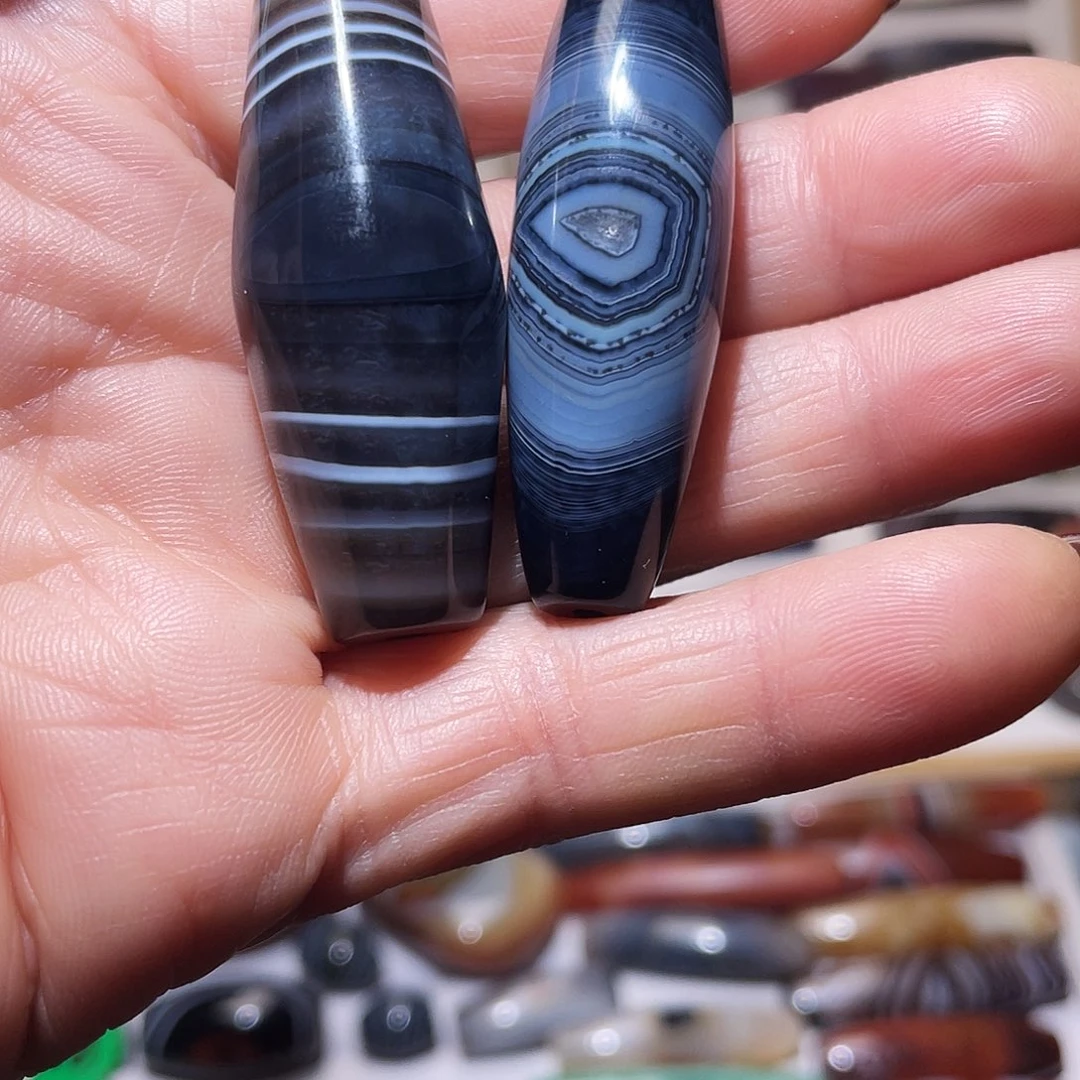 一***光玛瑙/玉髓未镶嵌颈饰