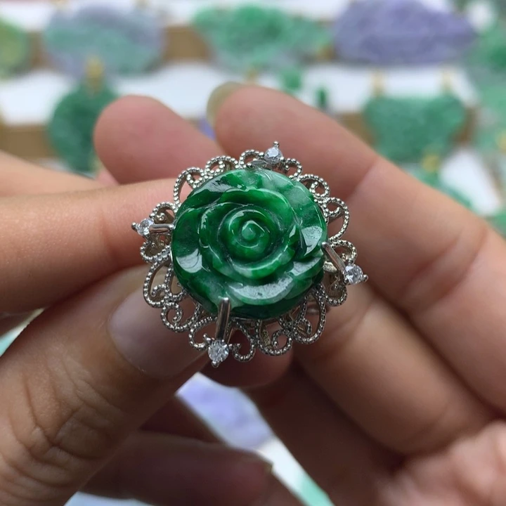 颈饰未镶嵌翡翠翡翠