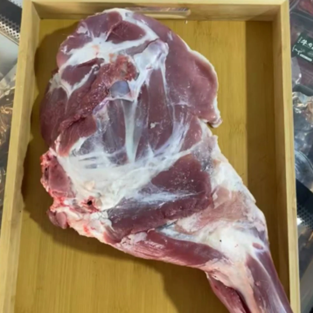 草原滩羊羊腿鲜羊肉