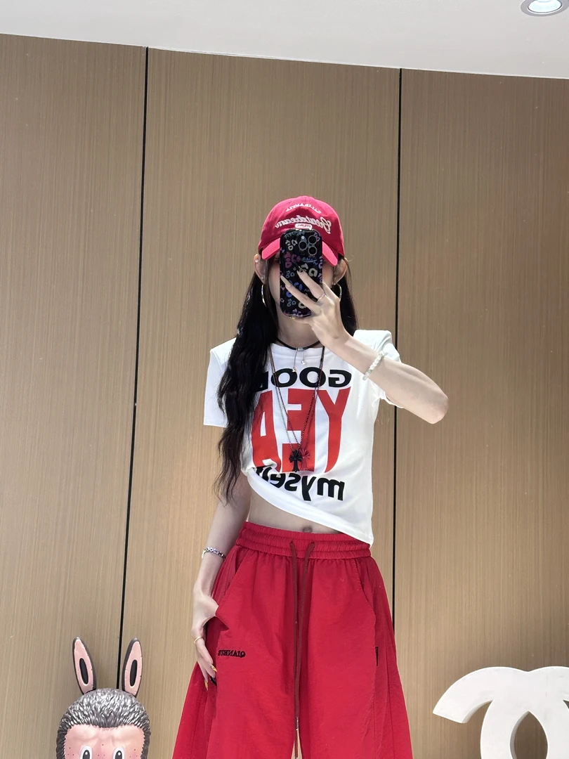 XX8132 印花字母YEA垫肩T恤时尚辣妹修身款短款个性休闲显瘦上衣