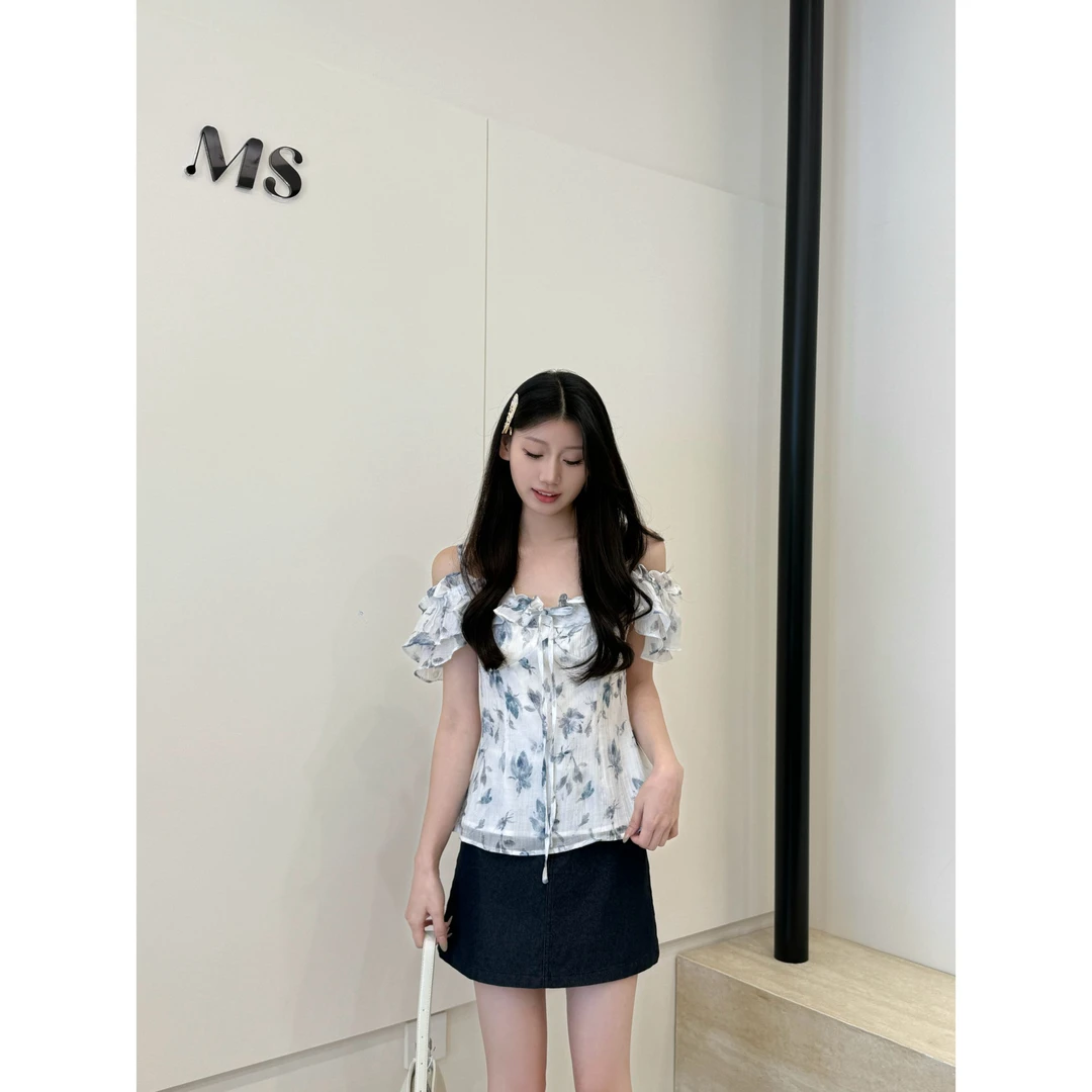 韩系露肩一字领洋气爆款减龄碎花衬衫2025夏新款