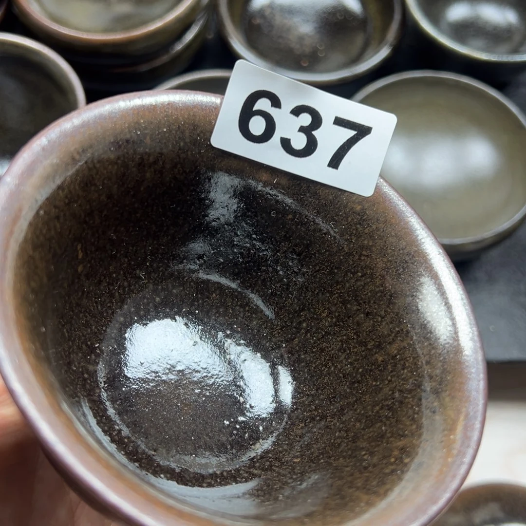 茶盏晴**云让你难过的事，有一天你会笑着说出来