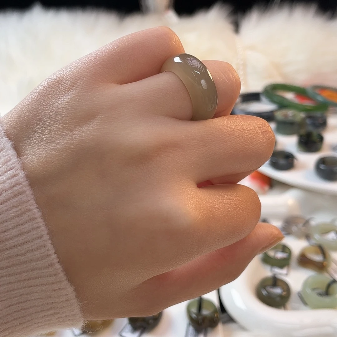 和田玉未镶嵌戒指冰灰馒头17.29mmj11