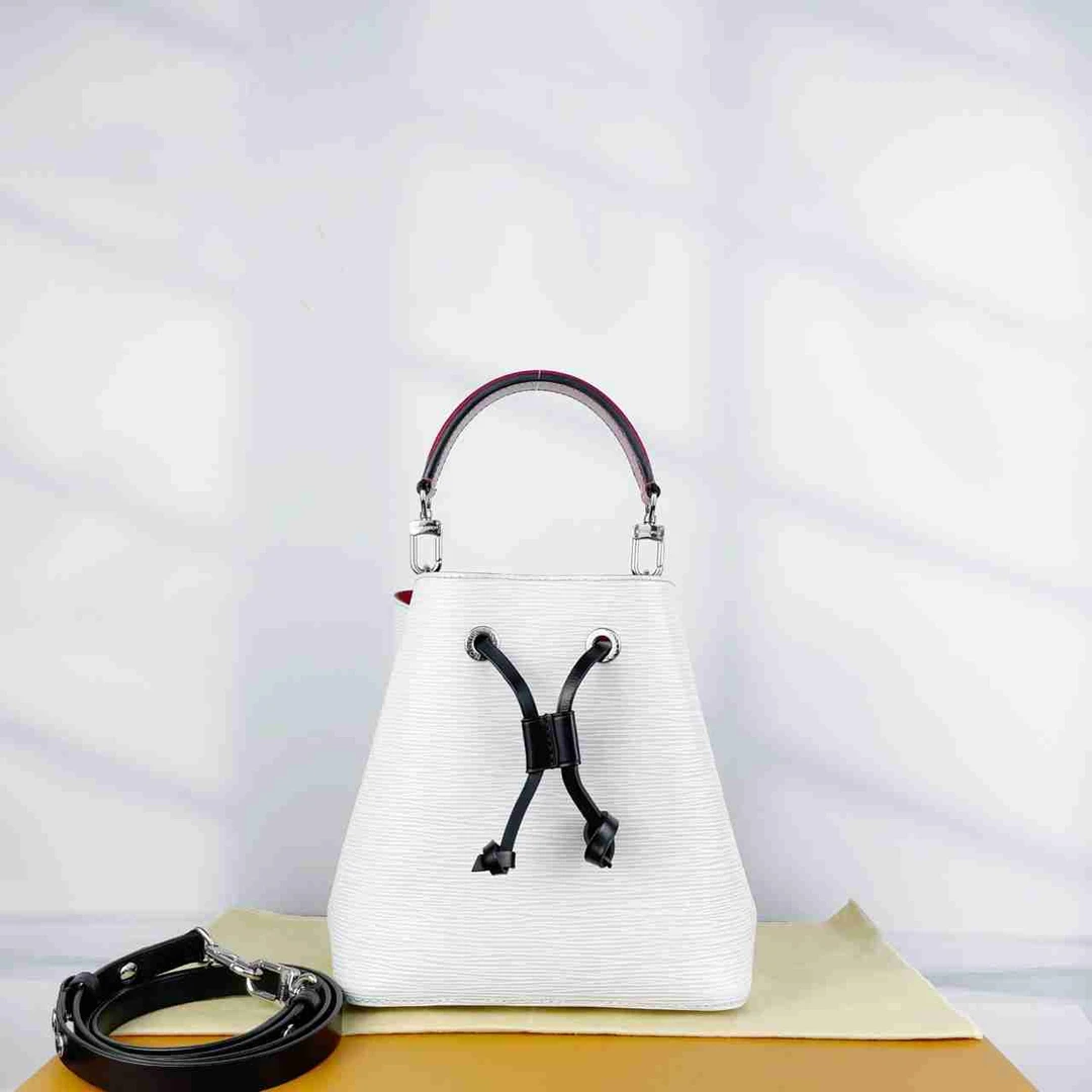 95新 LouisVuitton/路易威登 小野专属/95新/单肩包/DJ4744
