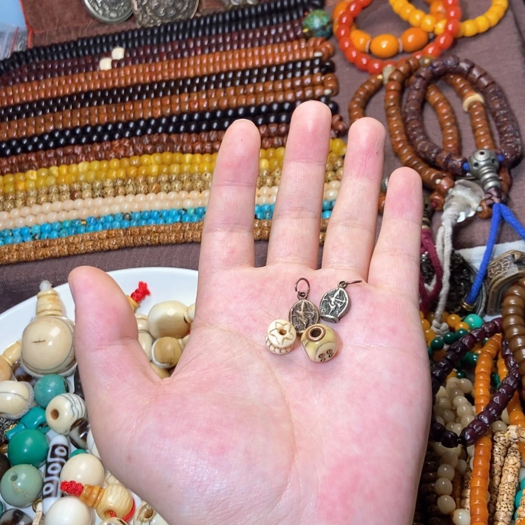 小尺寸的手机屏幕显示