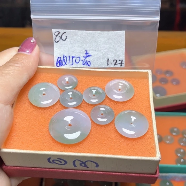 定制翡翠未镶嵌诸****边不