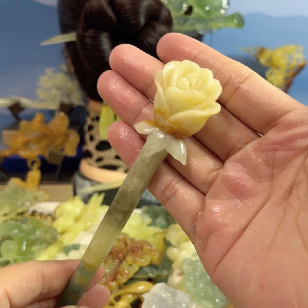 蛇纹石玉未镶嵌发饰