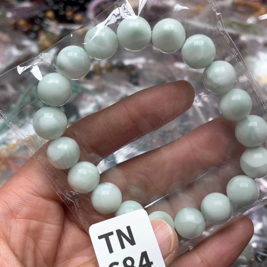 水晶多样性发一只未镶嵌