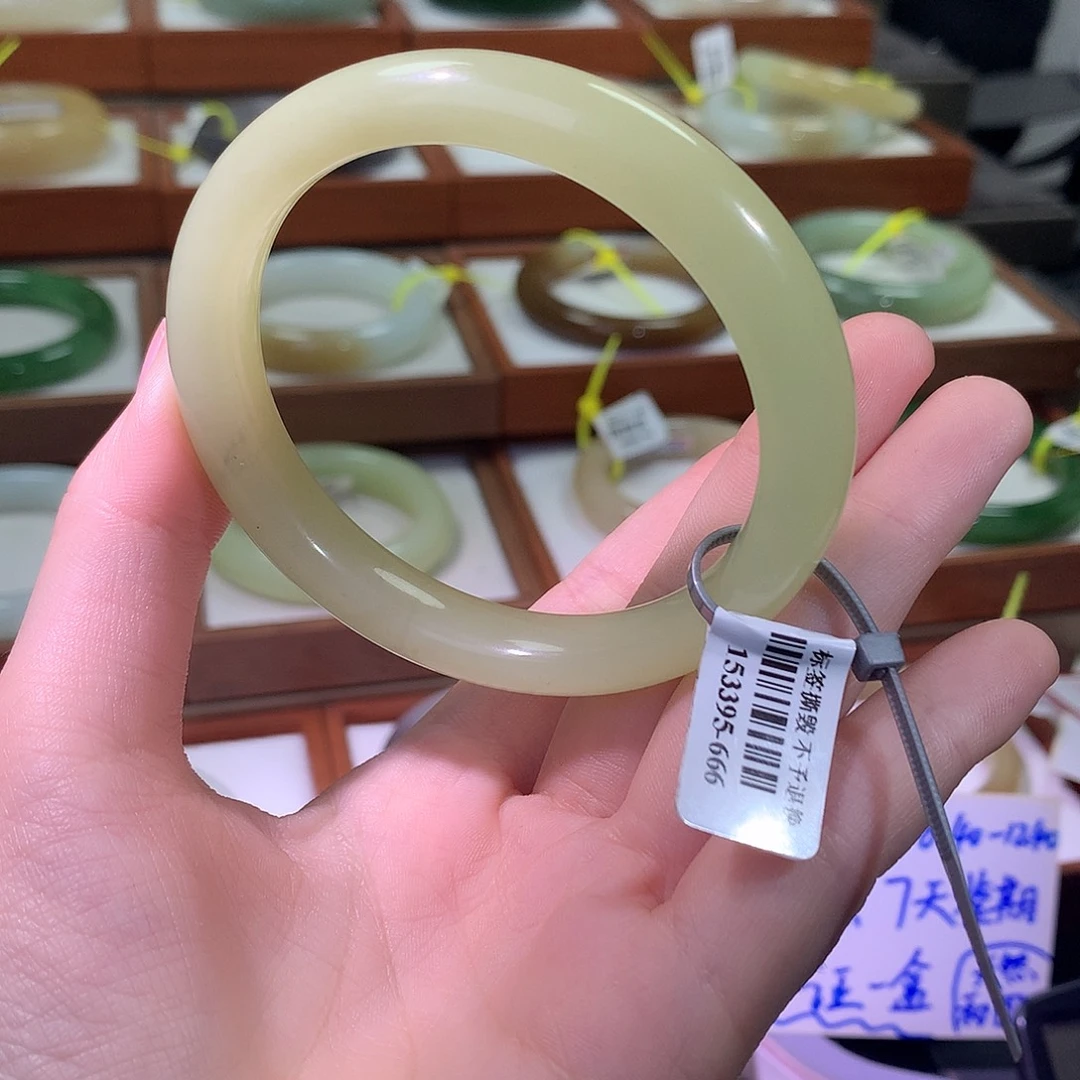 和田玉未镶嵌手镯15 黄口58