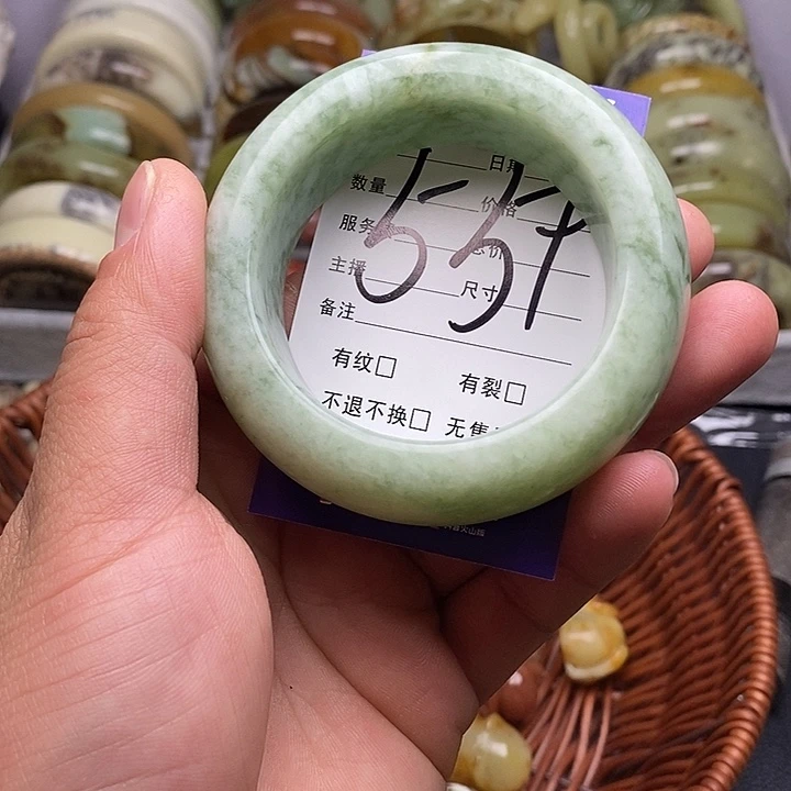 未镶嵌蛇纹石玉手镯