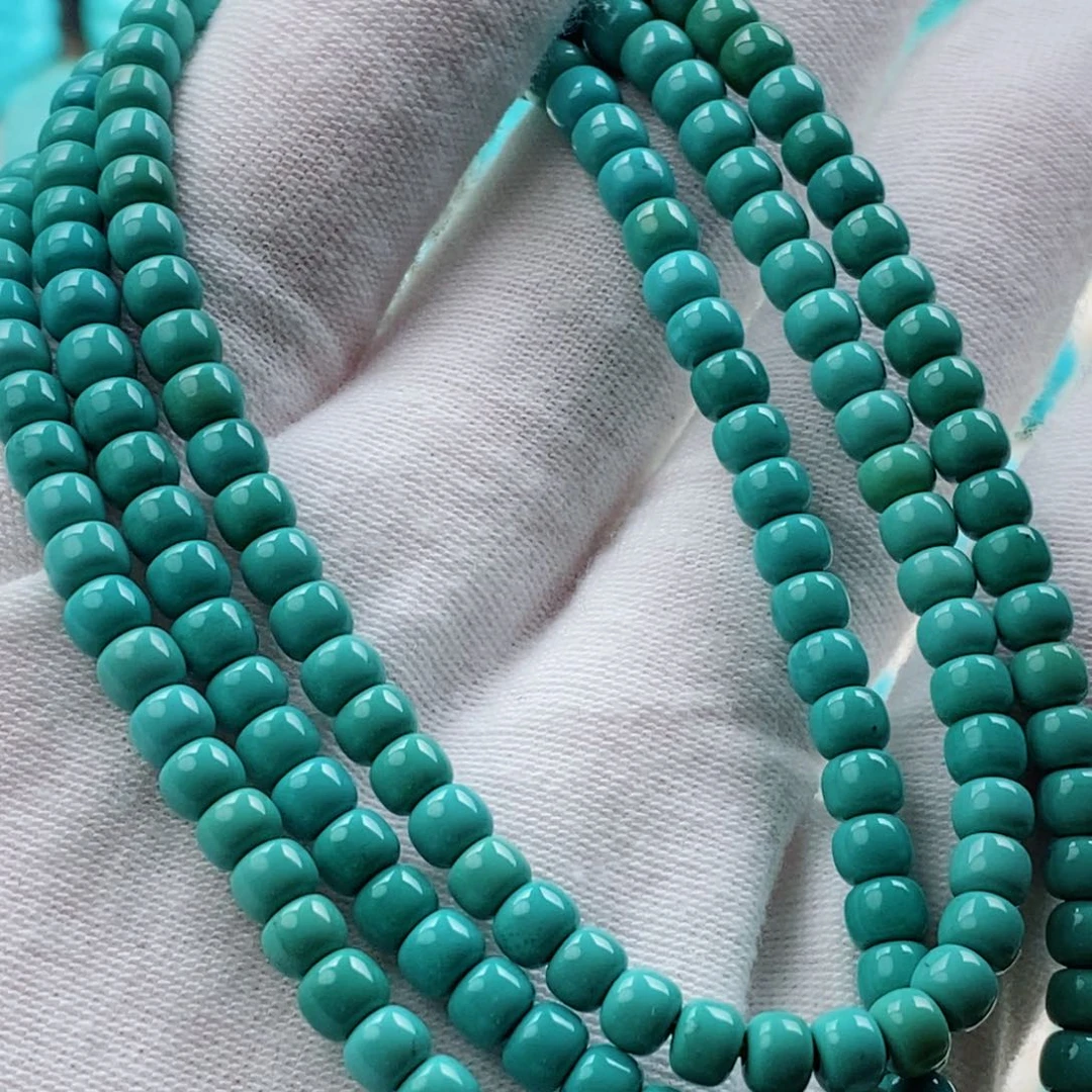 绿松石配饰未镶嵌