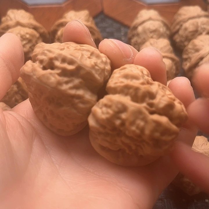 文玩核桃把件黑***排边41左右