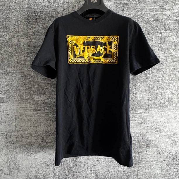 99新 VERSACE/范思哲 字母刺绣黑色印花短袖/96胸围/71衣长/43002