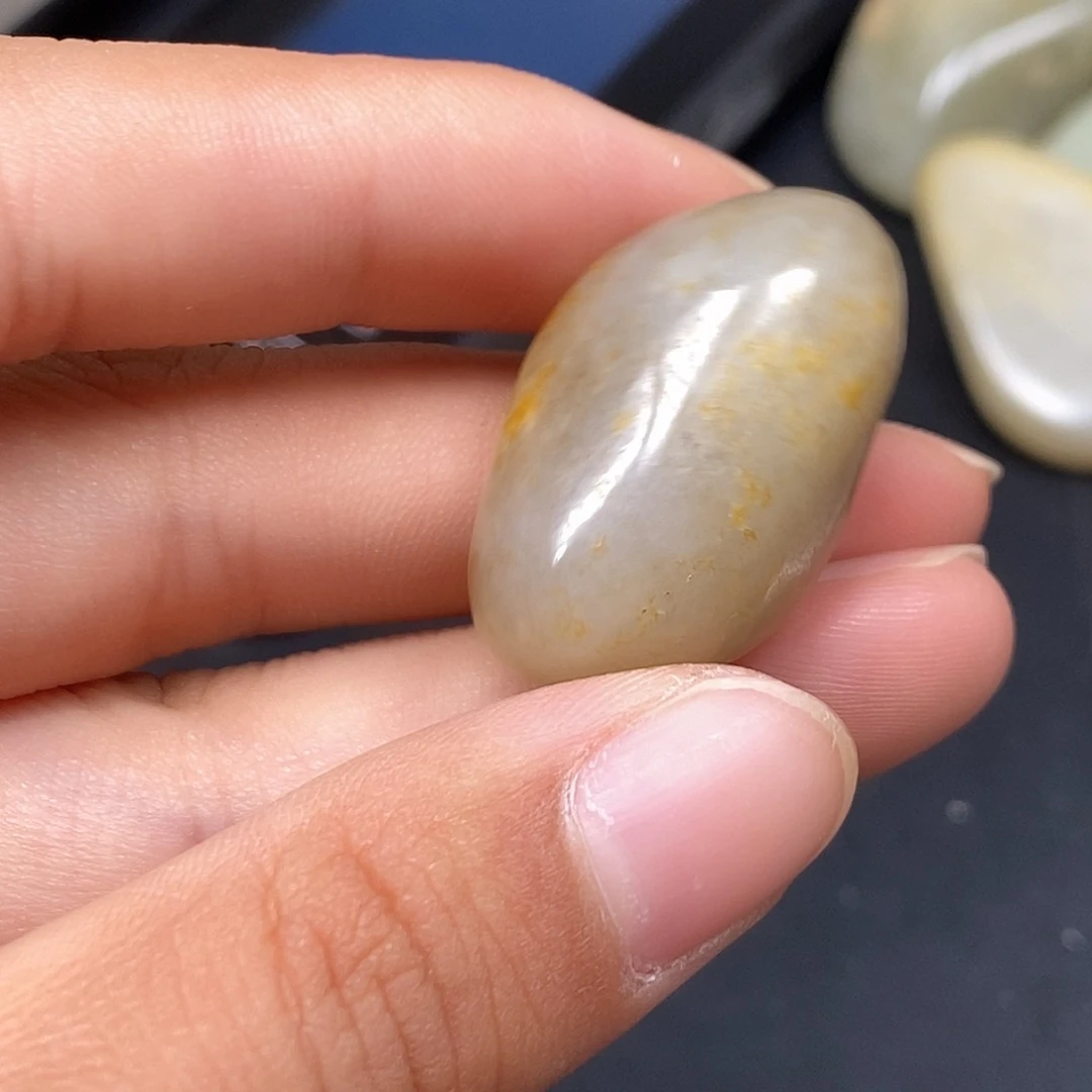 和田玉（糖玉）未镶嵌挂件
