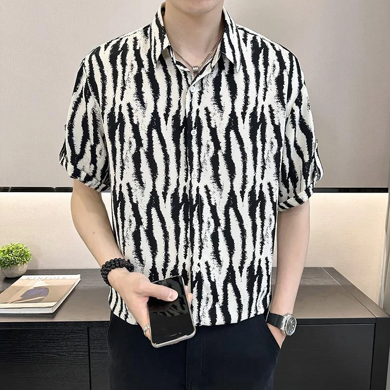夏季微胖男短袖衬衫斑马纹免烫上衣休闲宽松冰丝大码痞帅半袖衬衣