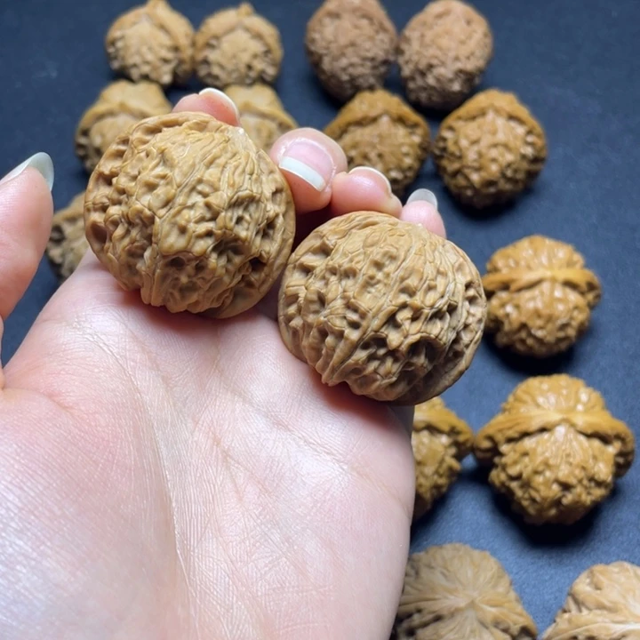 文玩核桃吊坠39全品正磨