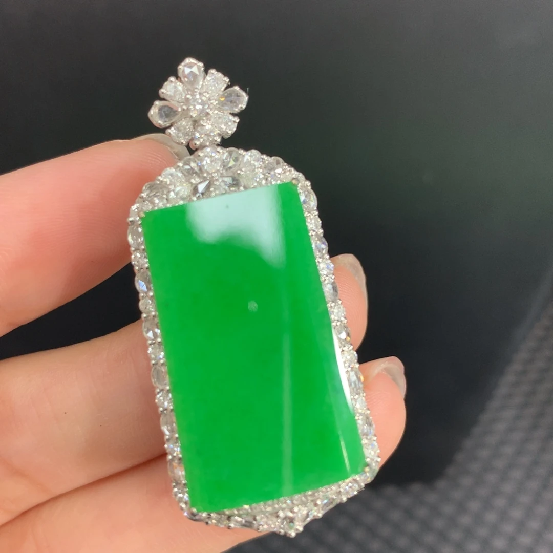 吊坠(不含链)18K金镶嵌翡翠翡翠