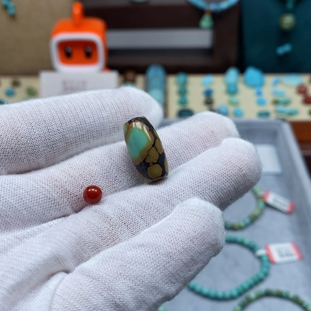 未镶嵌配饰南红玛瑙