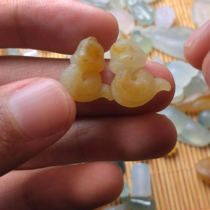 未镶嵌定制翡翠挂件