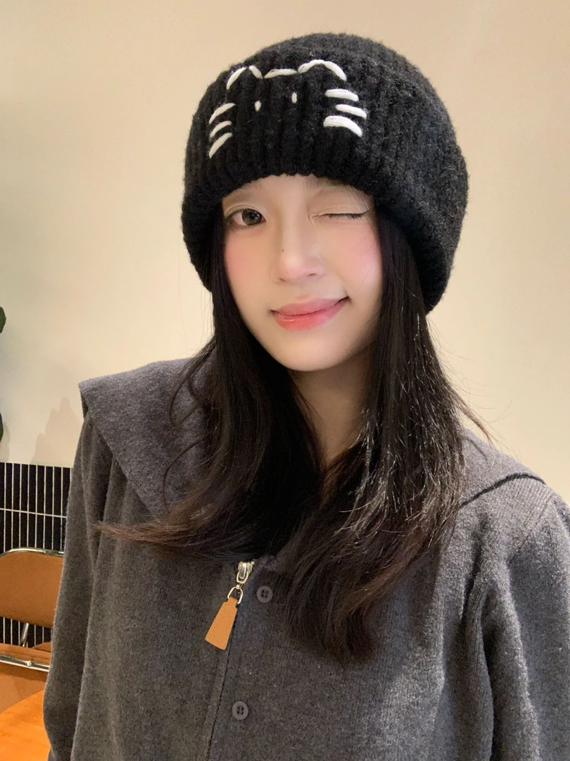 可爱猫咪毛线帽子女款2025新款冬天保暖护耳针织帽休闲百搭显脸小