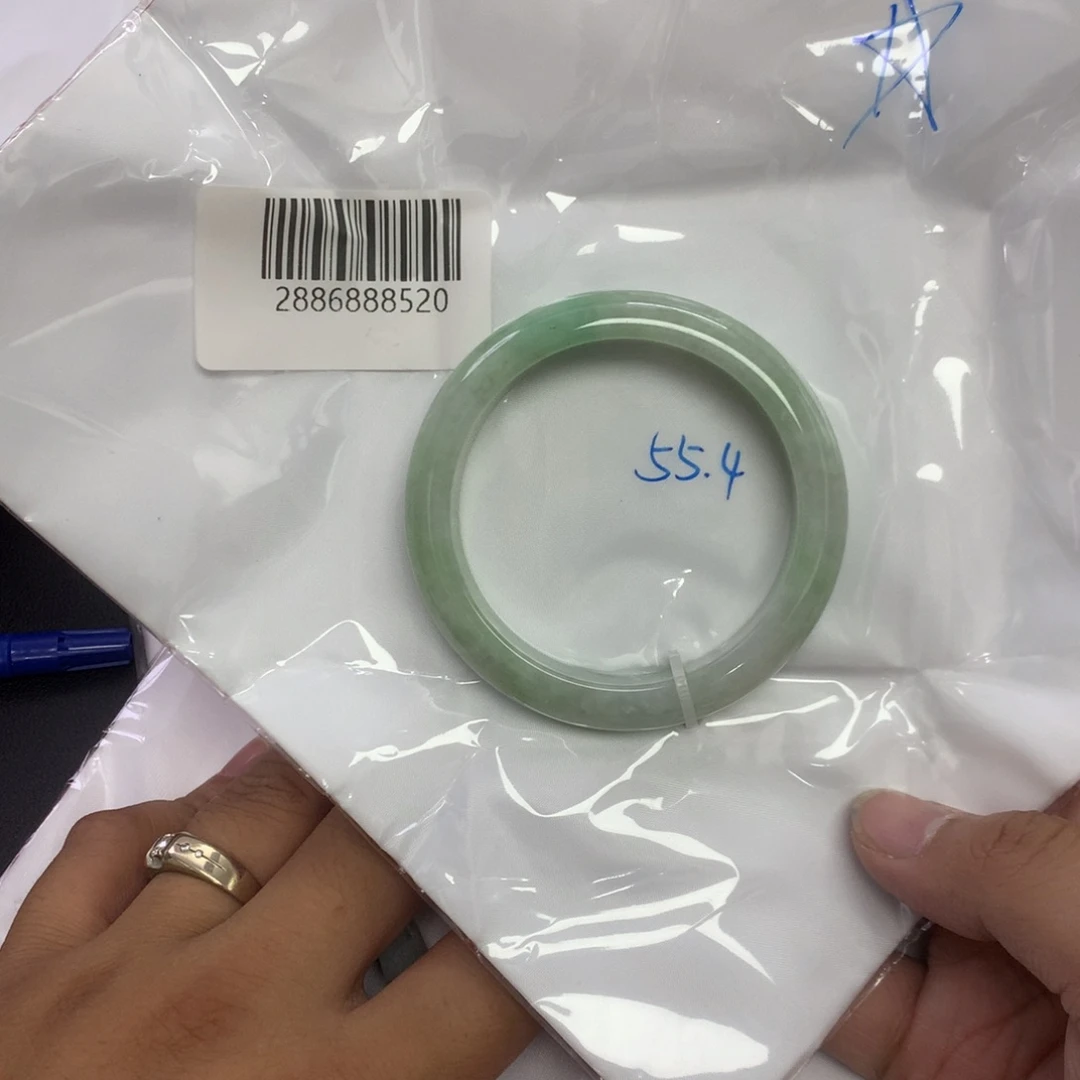 未镶嵌手镯翡翠天然缅甸翡翠手镯