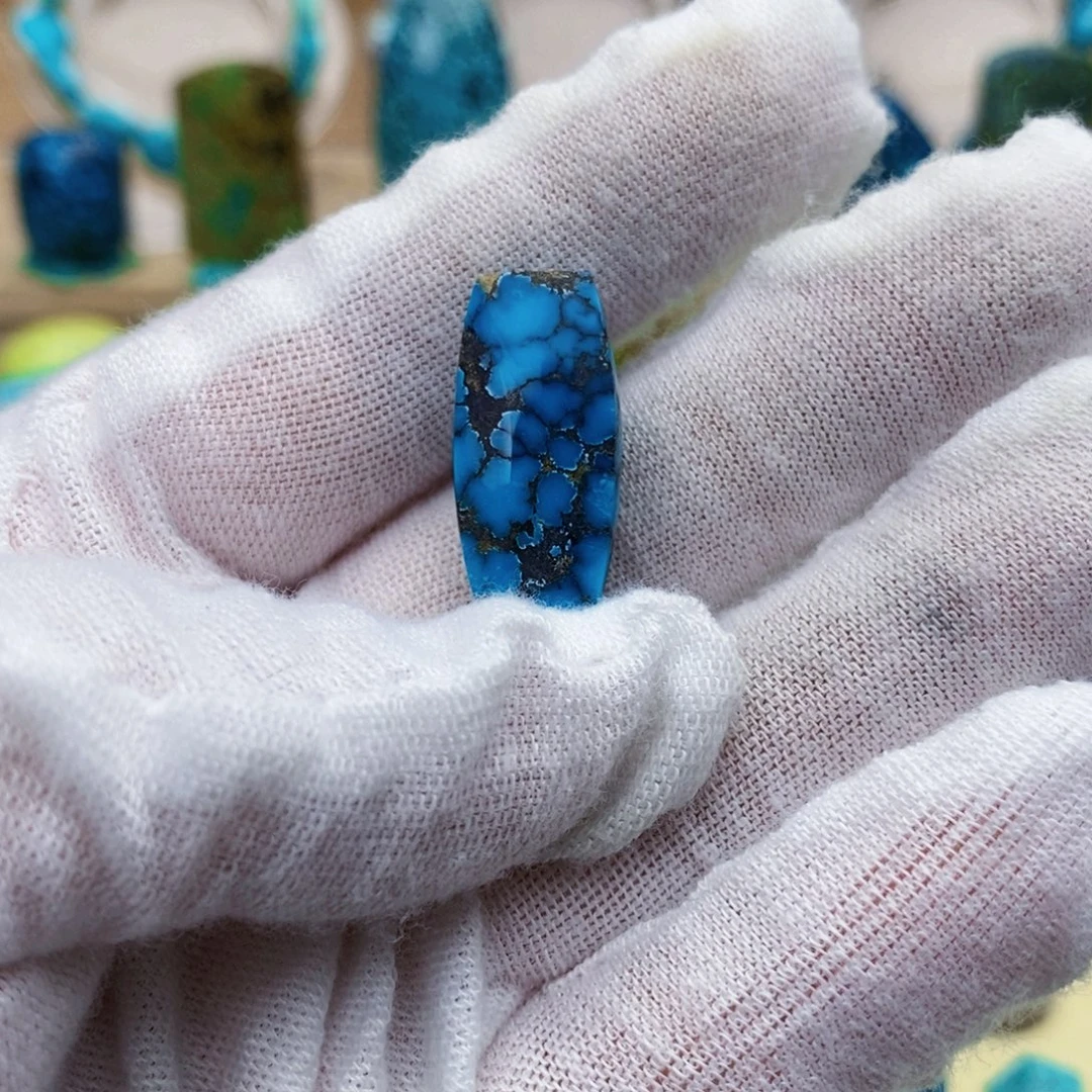 定制绿松石未镶嵌乌兰花桶珠