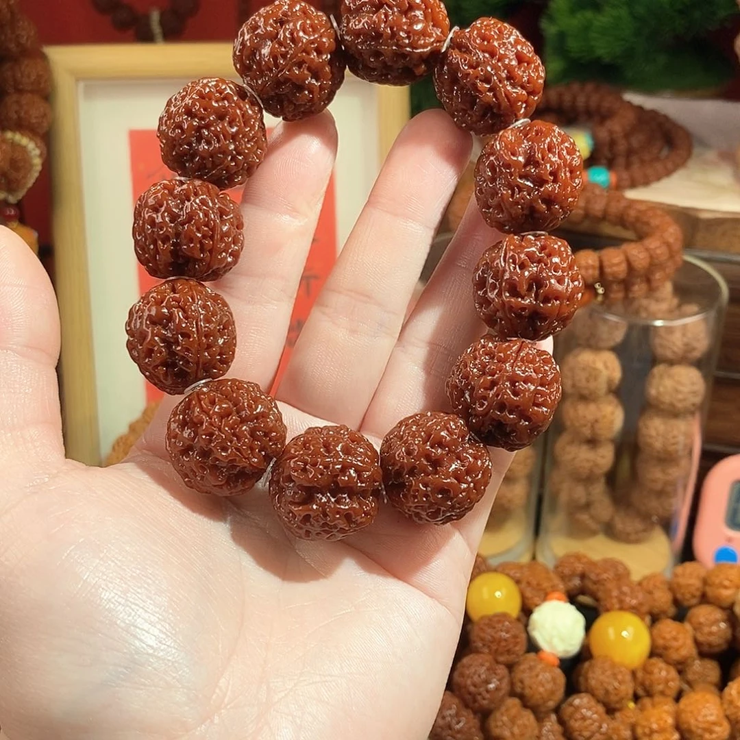 金刚菩提手串?**?215手串肉玉华