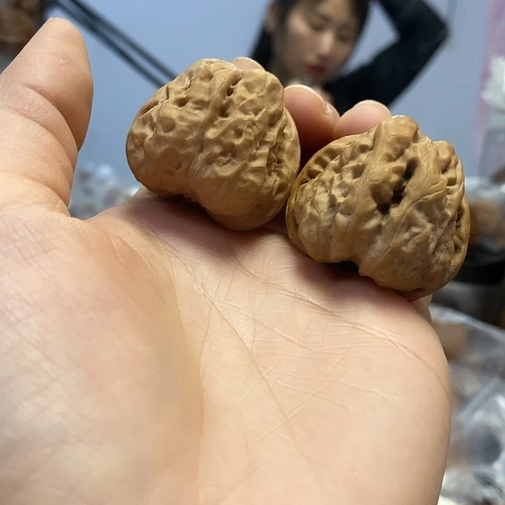 文玩核桃把件36.5蛤蟆头油