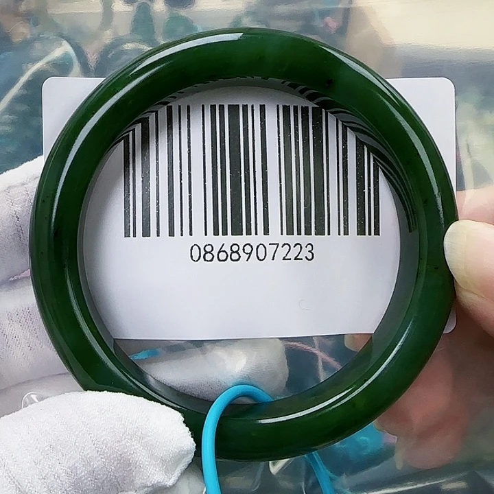 和田玉未镶嵌手镯包容60.5