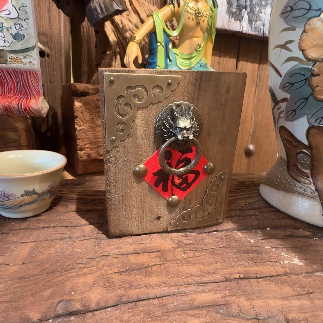 小福子榆木摆件一个