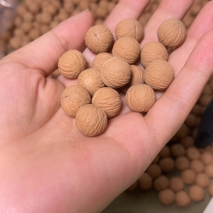 奶***～猴头核桃手串凤羽散珠100颗