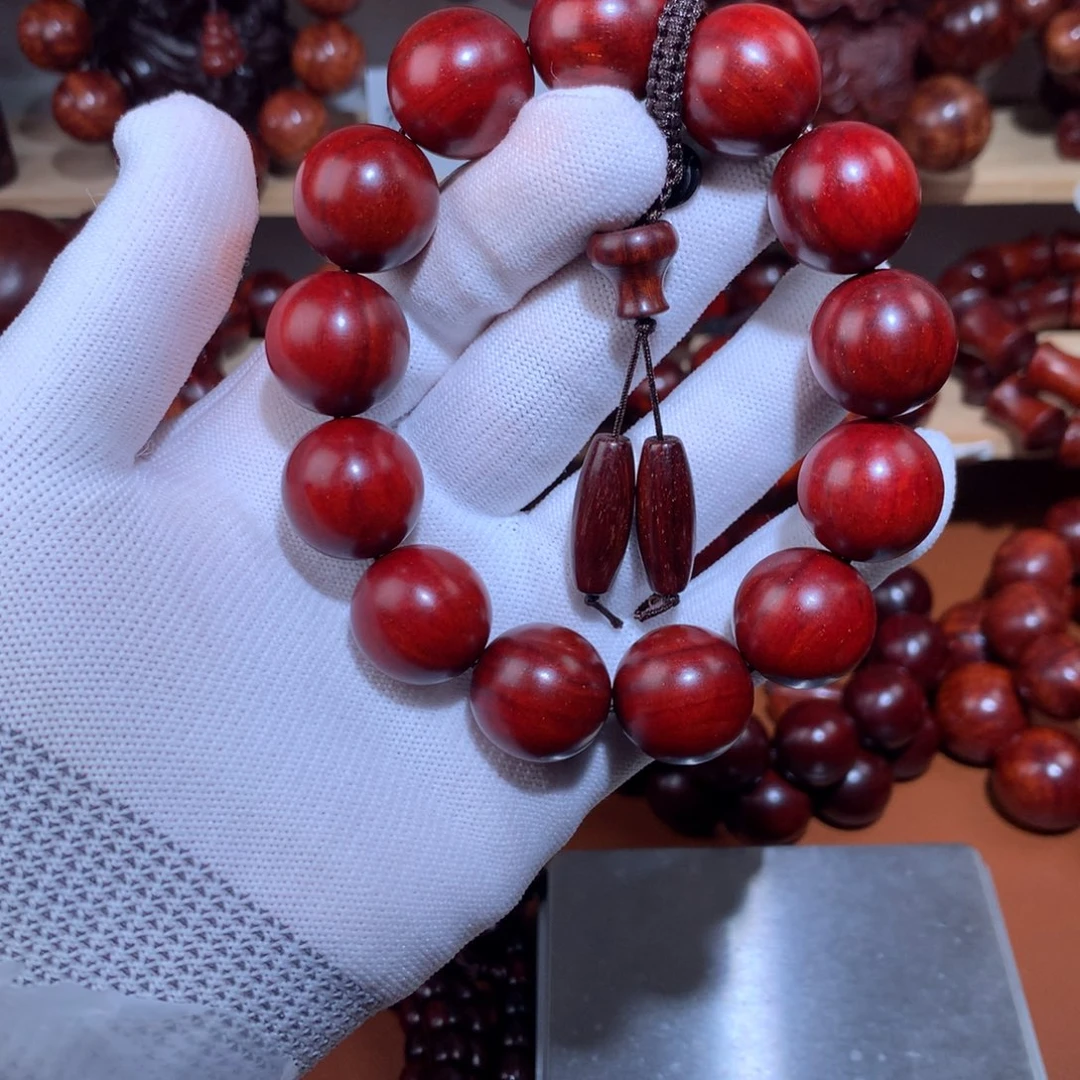 小***邓染料紫檀（血檀）1.8镇泥-鸡血红-多样性发其一