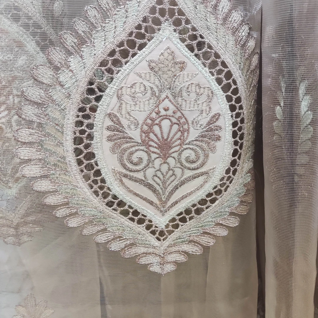 2805咖色刺绣镂空纱帘宽5.75一片高度2.7米挂钩款